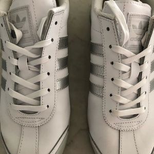Adidas Samoa white and silver sneakers